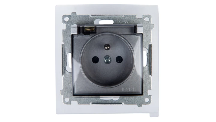 Simon 54 Gniazdo bryzgoszczelne z/u IP44 z przesłoną torów i klapką transparentną srebrny mat DGZ1BZ.01/43A