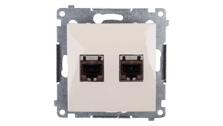Simon 54 Gniazdo komputerowe podwójne 2xRJ45 kat.6 ekranowane z przesłoną kremowe D62E.01/41
