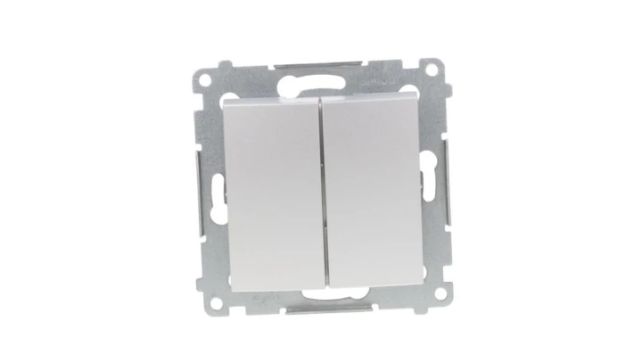 Simon 54 Łącznik bryzgoszczelny świecznikowy IP44, szybkozłącza, srebrny mat DW5B.01/43