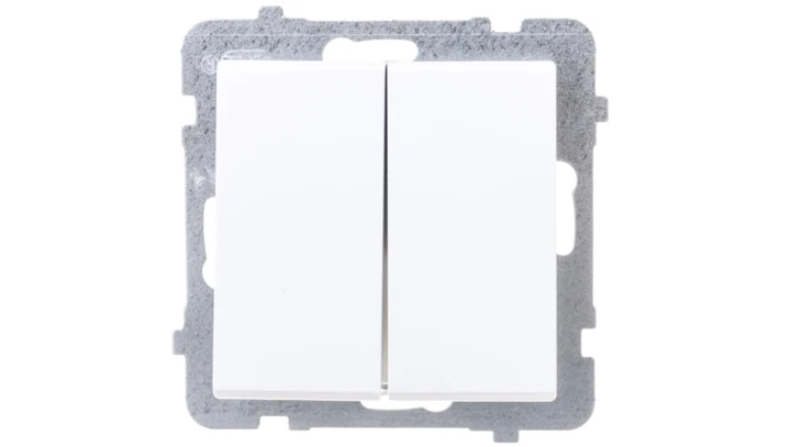 SONATA Łącznik świecznikowy biały ŁP-2R/m/00