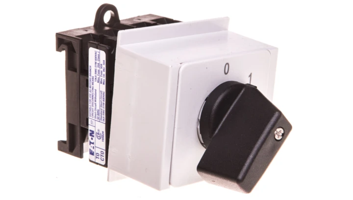 Łącznik krzywkowy 0-1 2P 20A na szynie T0-1-15402/IVS 060211