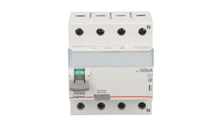 Wyłącznik różnicowoprądowy 4P 25A 0,1A typ AC P304 TX3 411717