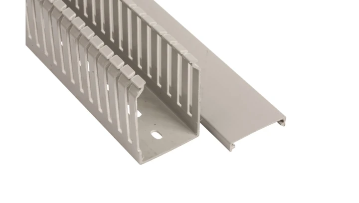 Korytko grzebieniowe samogasnące 4/6/4 40x60 szare z pokrywą PV UV /2m/ (opak. 56m)