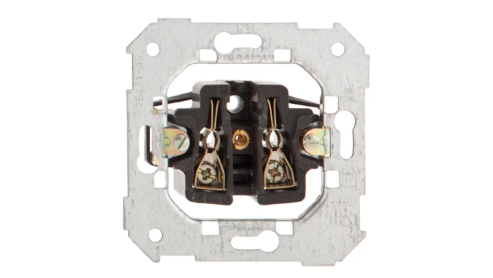 Simon 82 Gniazdo pojedyncze b/u 16A mechanizm 75431-39