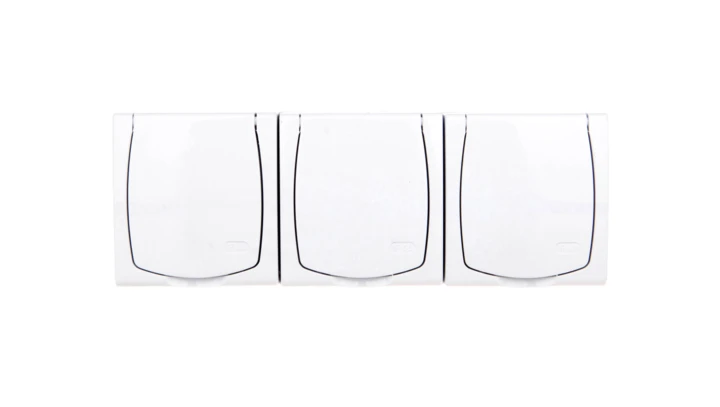 MADERA Gniazdo hermetyczne potrójne z/u Schuko IP44 z przesłonami klapka biała GNH-3NSP/00/w