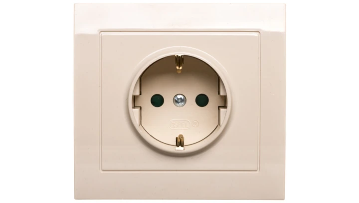 KIER Gniazdo pojedyncze z/u Schuko z przesłonami beżowe GP-1WSP/01