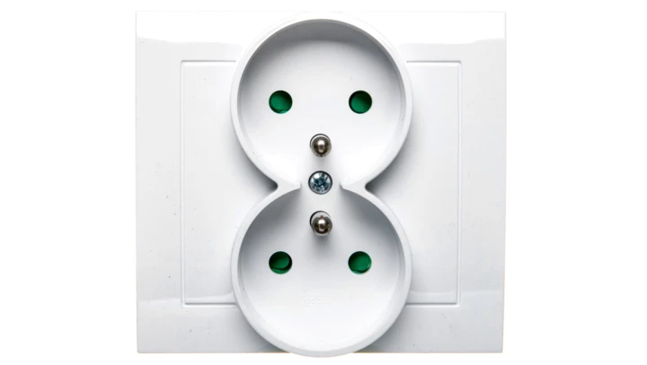 KIER Gniazdo podwójne z/u z przesłonami białe GP-2WZP/00