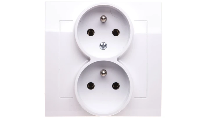 KIER Gniazdo podwójne z/u z niezamiennością faz białe GP-2WC/00