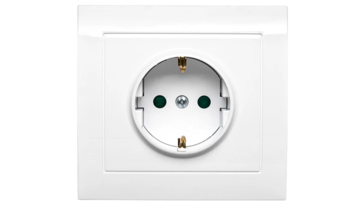 KIER Gniazdo pojedyncze z/u Schuko z przesłonami białe GP-1WSP/00