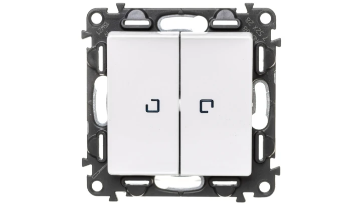 VALENA LIFE Łącznik świecznikowy z podświetleniem biały 752128