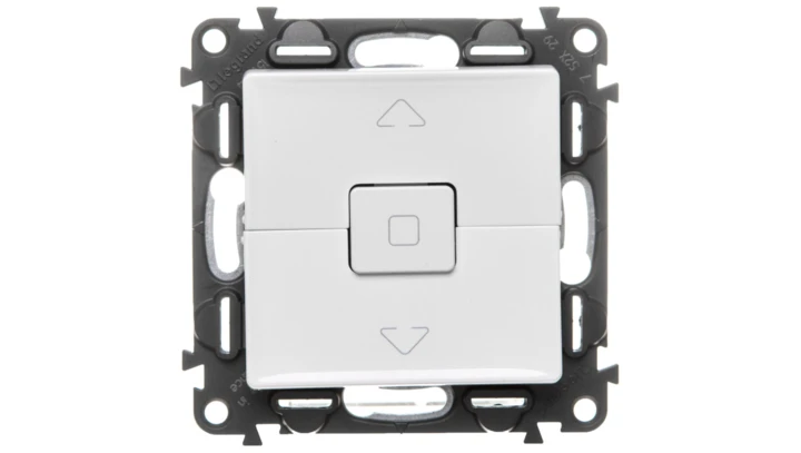 VALENA LIFE Łącznik żaluzjowy biały 752129