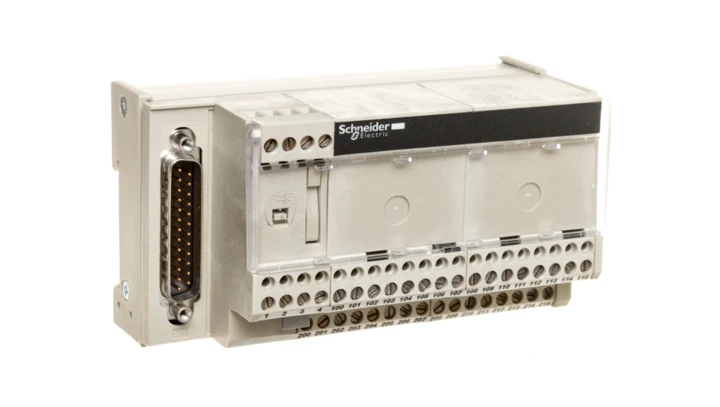 Podstawa łącząca dla 8 kanałów pasywnych SUB-D 25 ABE7CPA02