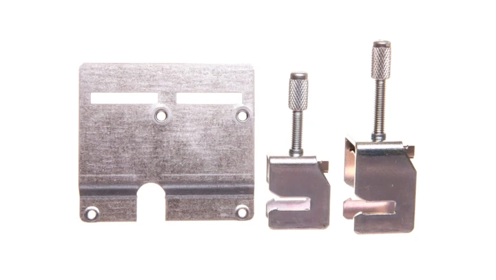 Płyta montażowa do zapewnienia standardu EMC S MNA3CS013