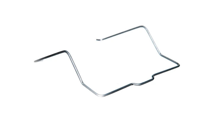 Metalowy klip do podtrzymywania przekaźników serii 56.34 dla gniazd serii 96 096.71