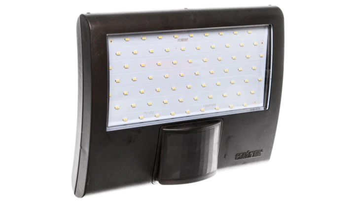 Naświetlacz z czujnikiem Steinel XLED curved LED PIR 9,3W 3000K 862lm IP44 IK03 230V antracytowy / tworzywo sztuczne ST012076