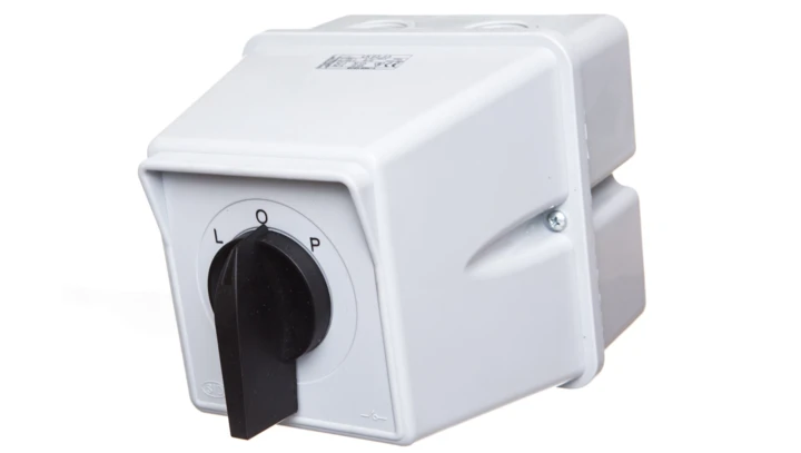 Łącznik krzywkowy L-0-P 3P 63A IP44 w obudowie ŁK 63-43 926343