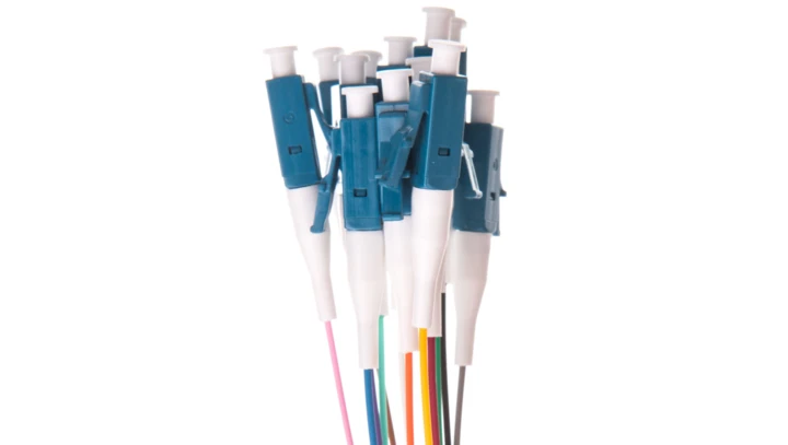 Pigtail światłowodowy 12szt, LC simplex, SM 9/125,OS2, 2m, LSZH, 12 kolorów DK-29332-02