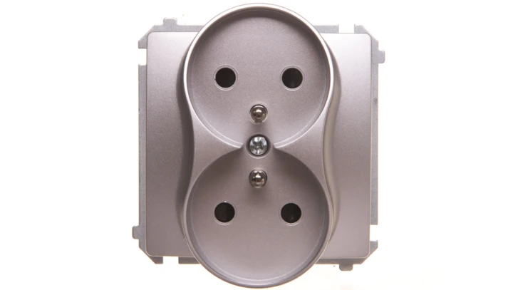 Simon Basic Gniazdo podwójne z/u z przesłonami srebrny mat BMGZ2Mz.01/43