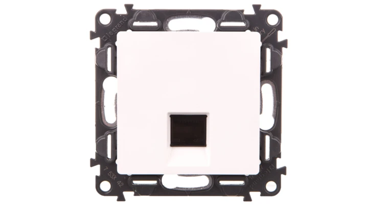 VALENA LIFE Gniazdo 1xRJ45 kat.6 UTP białe 753142