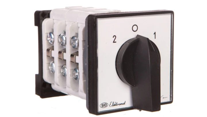 Łącznik krzywkowy 2-0-1 3P 16A na szynę IP65 Łuk 16-74 921649