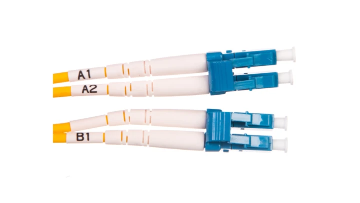 Patch cord światłowodowy LC/LC duplex SM 9/125 OS2 2m LS0H żółty DK-2933-02