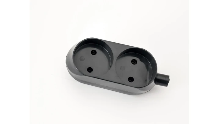 Gniazdo przenośne dwukrotne 16A 2P 250V czarne GN-260