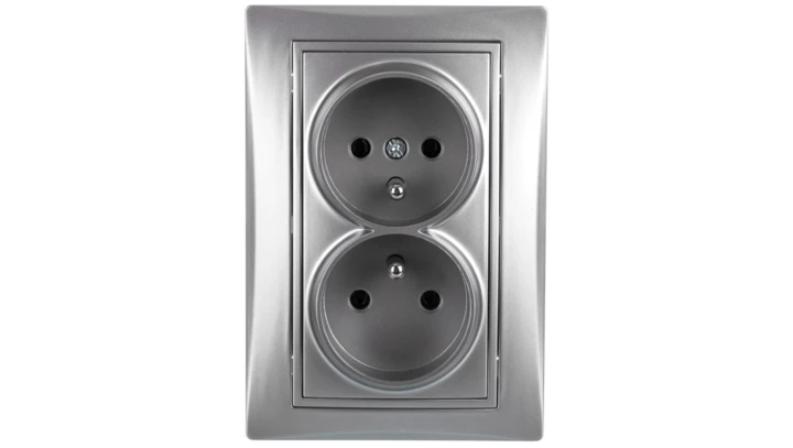 DOMO Gniazdo podwójne kompletne śrubowe 16A 250V srebrny 011261143 24857