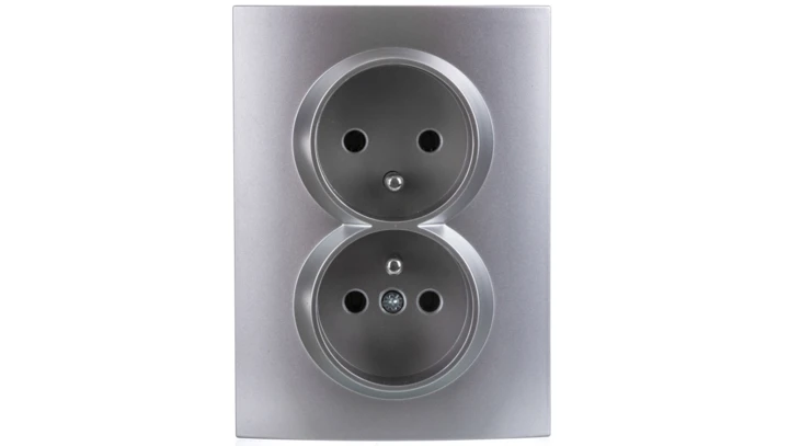 LOGI Gniazdo podwójne 2x2P+Z kompletne śrubowe 16A 250V Srebrny 25212