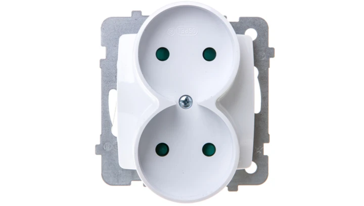 KARO Gniazdo podwójne b/u z przesłonami białe GP-2SRP/m/00