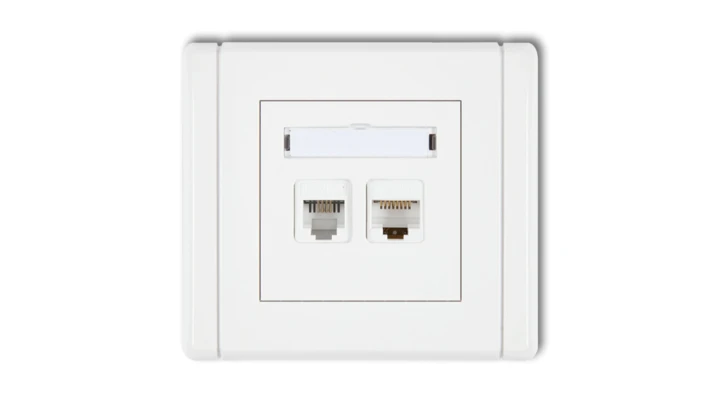 FLEXI Gniazdo telefoniczne pojedyncze 1xRJ11 + komputerowe pojedyncze 1xRJ45, kat. 5e, 8-stykowe, beznarzędziowe biały FGTK