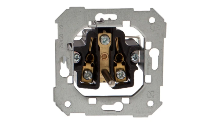 Simon 82 Gniazdo pojedyncze z/u 16A mechanizm 75458-39 TSI-75458-39