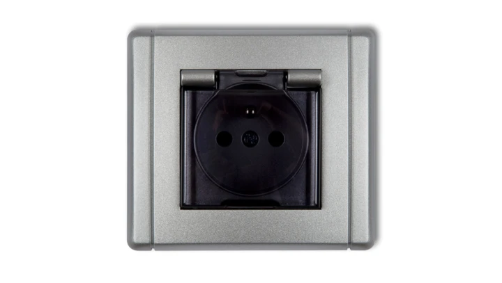 FLEXI Gniazdo bryzgoszczelne z/u (klapka dymna) srebrny metalik 7FGPB-1zdp