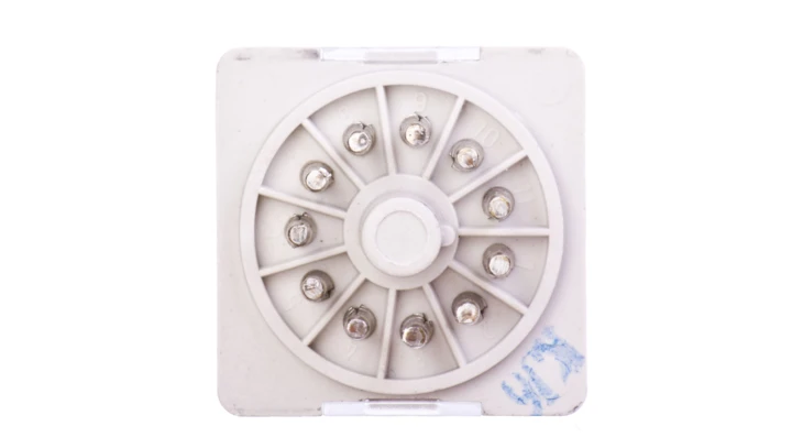 Przekaźnik przemysłowy 3P 24V DC AgNi R15-2013-23-1024-WTLD 804611