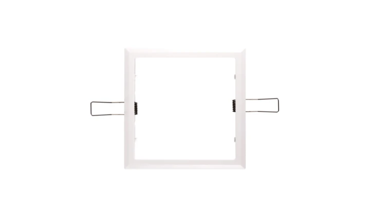 Ramka do montażu podtynkowego PT / Ramka umożliwia montaż podtynkowy oprawy Starlet Quad / 93001