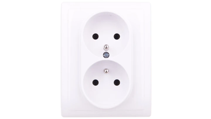 KOS66 Gniazdo podwójne z/u kompletne białe 660436