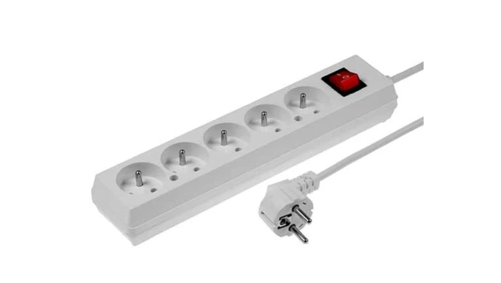 Przedłużacz z wyłącznikiem 5-gniazd z/u 16A 3m /OMY 3x1,5/ biały PS-570WS T-974080