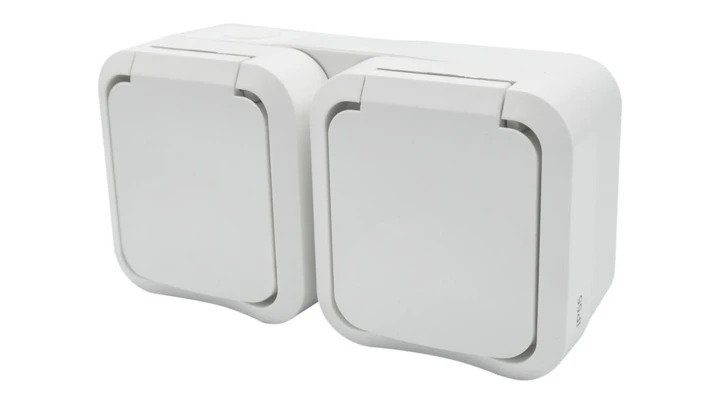 Gniazdo z uziemieniem podwójne natynkowe Aqua Pro IP55 białe 60225