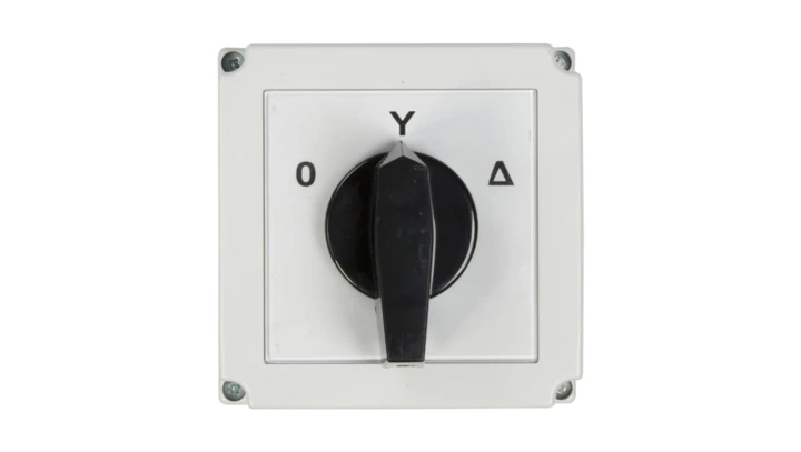 Łącznik krzywkowy gwiazda-trójkąt 3P 63A w obudowie 4G63-12-PK R214 63-840591-051