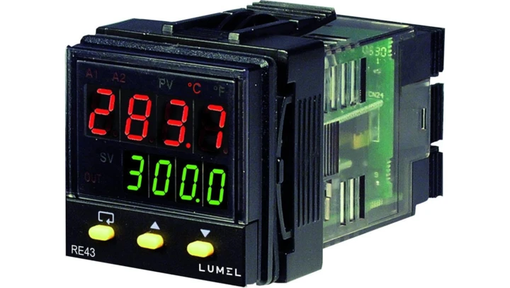 Programowalny regulator zasilanie 90-264V AC wejście uniwersalne wyj. 1 ciągłe izol. 0/4-20mA wyj. 2/alarm 2 przekaźnikowe alarm