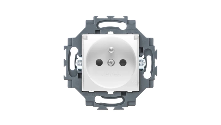 Gniazdo z klapką, z uziemieniem IP 40, 2P+E 16A z przesłonami styków, zaciski śrubowe, biały, Dahlia GW35213W