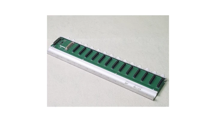 Płyta bazowa (Głowna), 12 slotow na moduły I/O XGB-M12A