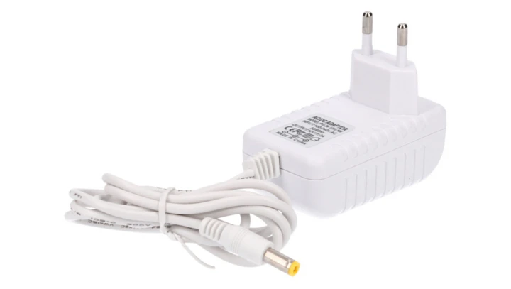 Zasilacz led gniazdkowy 12V 24W 5.5/2.5 biały