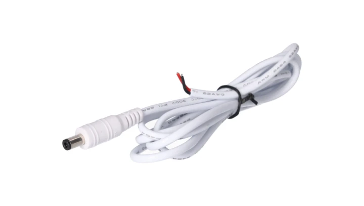 Wtyk DC 5.5x2.1 przewód biały 150cm 18awg