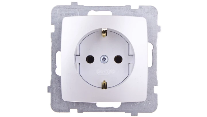 KARO Gniazdo pojedyncze z/u Schuko srebrny perłowy GP-1SS/m/43
