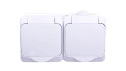 Cedar Plus Gniazdo hermetyczne podwójne z/u z klapką i przesłonami 16A IP44 białe WDE000522