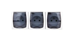 MADERA Gniazdo hermetyczne potrójne z/u IP44 z przesłonami klapka przezroczysta białe GNH-3NZP/00/d