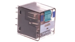 Przekaźnik wtykowy serii PT 3P 24V DC 10A szerokość 22,5mm LZX:PT370024