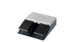 Przycisk nożny podwójny bez osłony bez samopowrotu szary metal 2Z 2R 1 krok IP65 3SE2932-1AB20