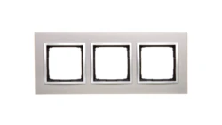 Simon 54 Nature Ramka potrójna metal SATYNOWY BLASK DRN3/79