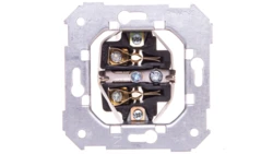 Simon 82 Gniazdo pojedyncze SCHUKO z/u 16A mechanizm 75432-39